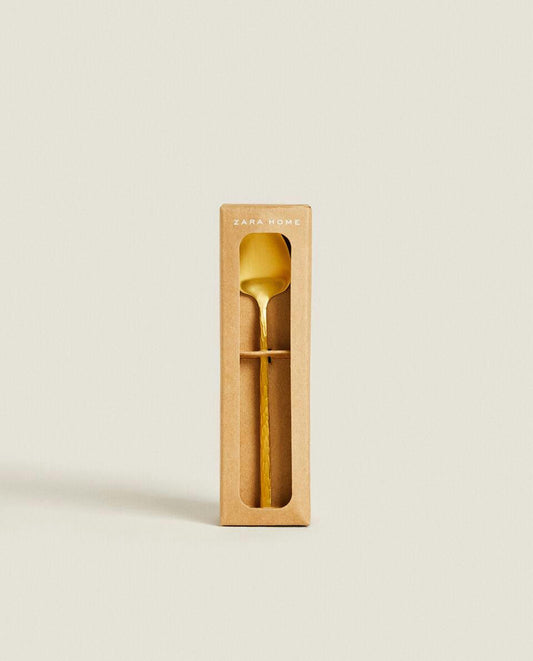 BOX OF 4 DESSERT SPOONS WITH HAMMERED HANDLE