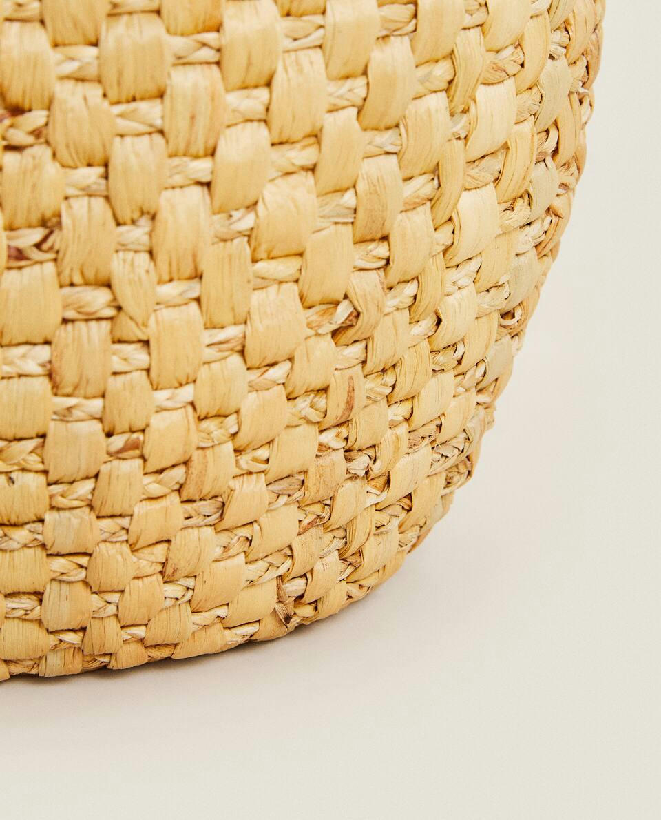 STRIPED ROUND BASKET