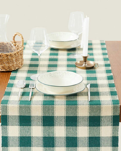 CHRISTMAS CHECK TABLE RUNNER
