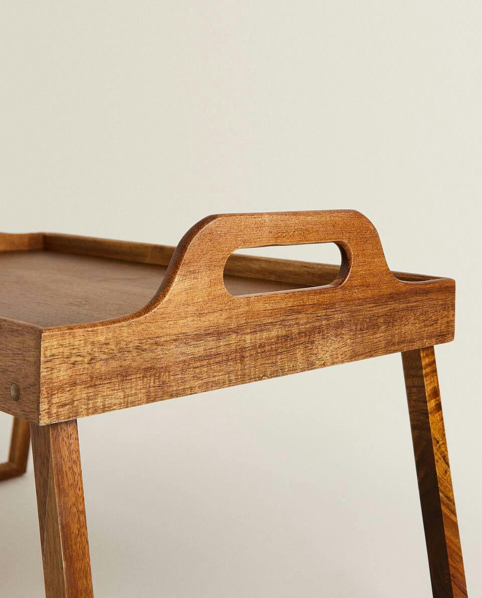 FOLDABLE TRAY WITH HANDLES