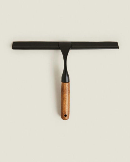 GLASS CLEANER ACCESSORY