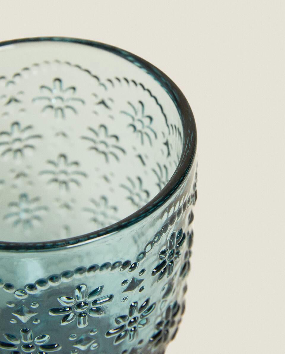 RAISED FLORAL DESIGN GLASS TUMBLER