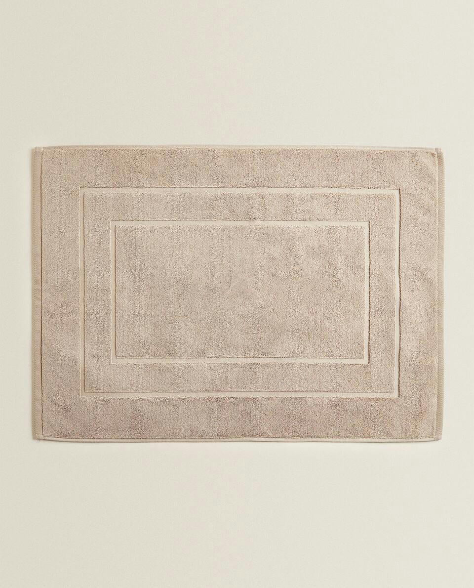 COTTON BATH MAT