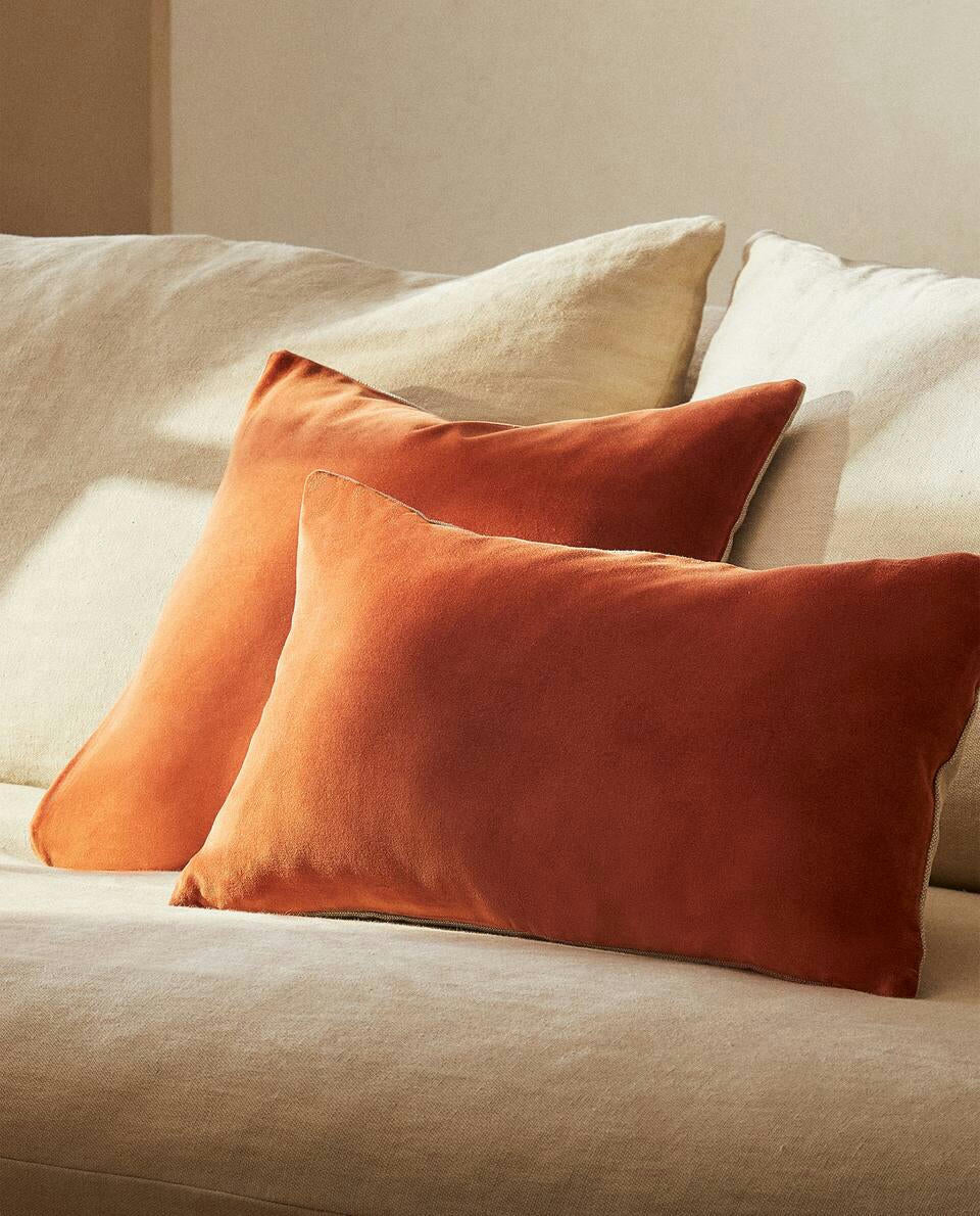 LINEN AND VELVET CUSHION COVER