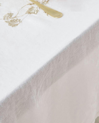 EMBROIDERED LINEN CHRISTMAS TABLECLOTH