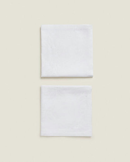 PACK OF GLITTERY CHRISTMAS FLORAL JACQUARD NAPKINS (PACK OF 2)