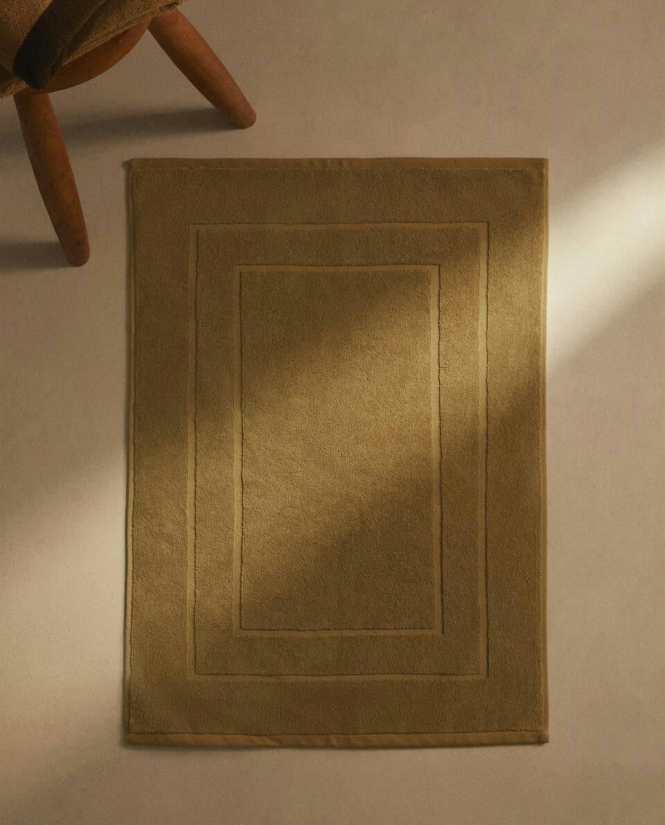 COTTON BATH MAT