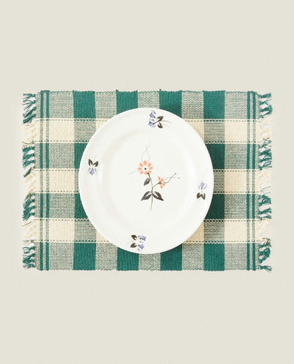 PACK OF CHECK CHRISTMAS PLACEMATS (PACK OF 2)
