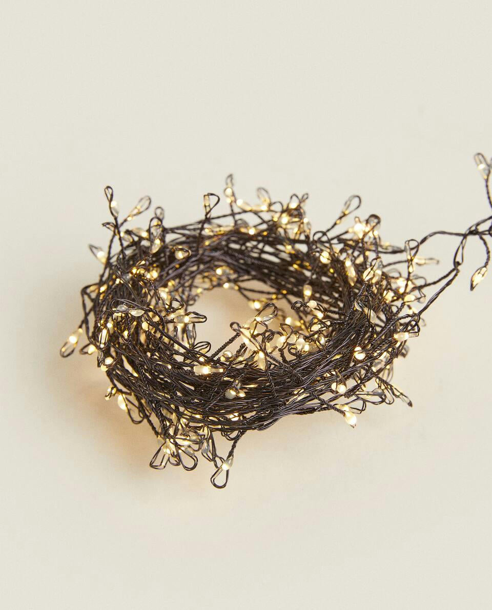 WIRE CHRISTMAS LIGHT STRAND