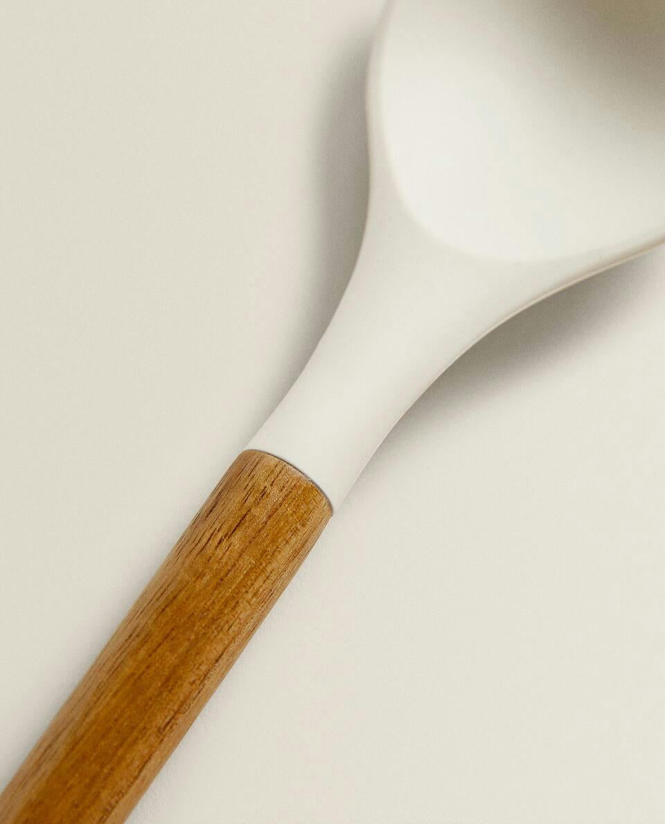 SILICONE AND WOODEN SPOON
