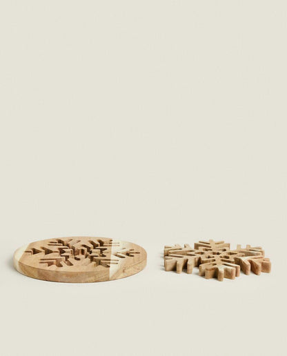 CHRISTMAS SNOWFLAKE WOODEN TRIVET