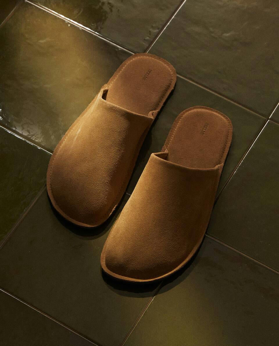 MINIMALIST LEATHER MULE SLIPPERS