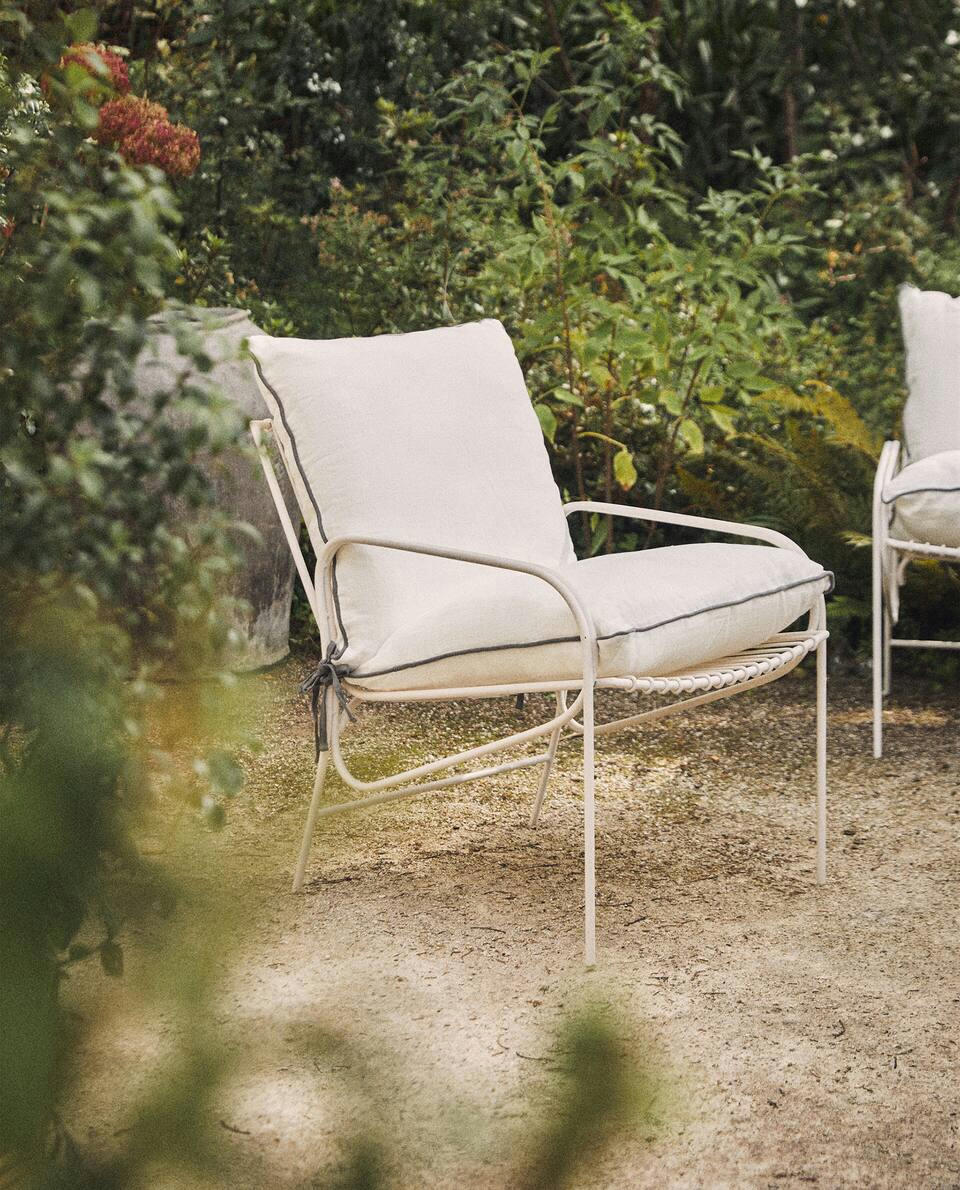 OUTDOOR METAL ARMCHAIR