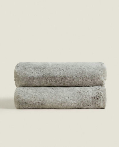 XL FUZZY BLANKET