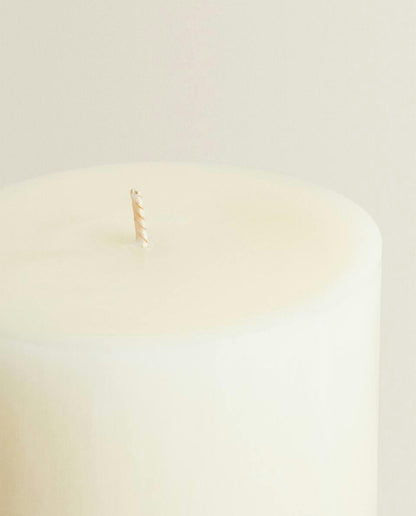 LONG CYLINDRICAL CANDLE
