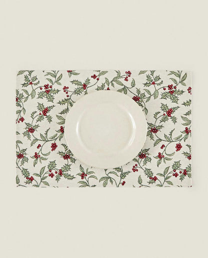 CHRISTMAS HOLLY PLACEMAT