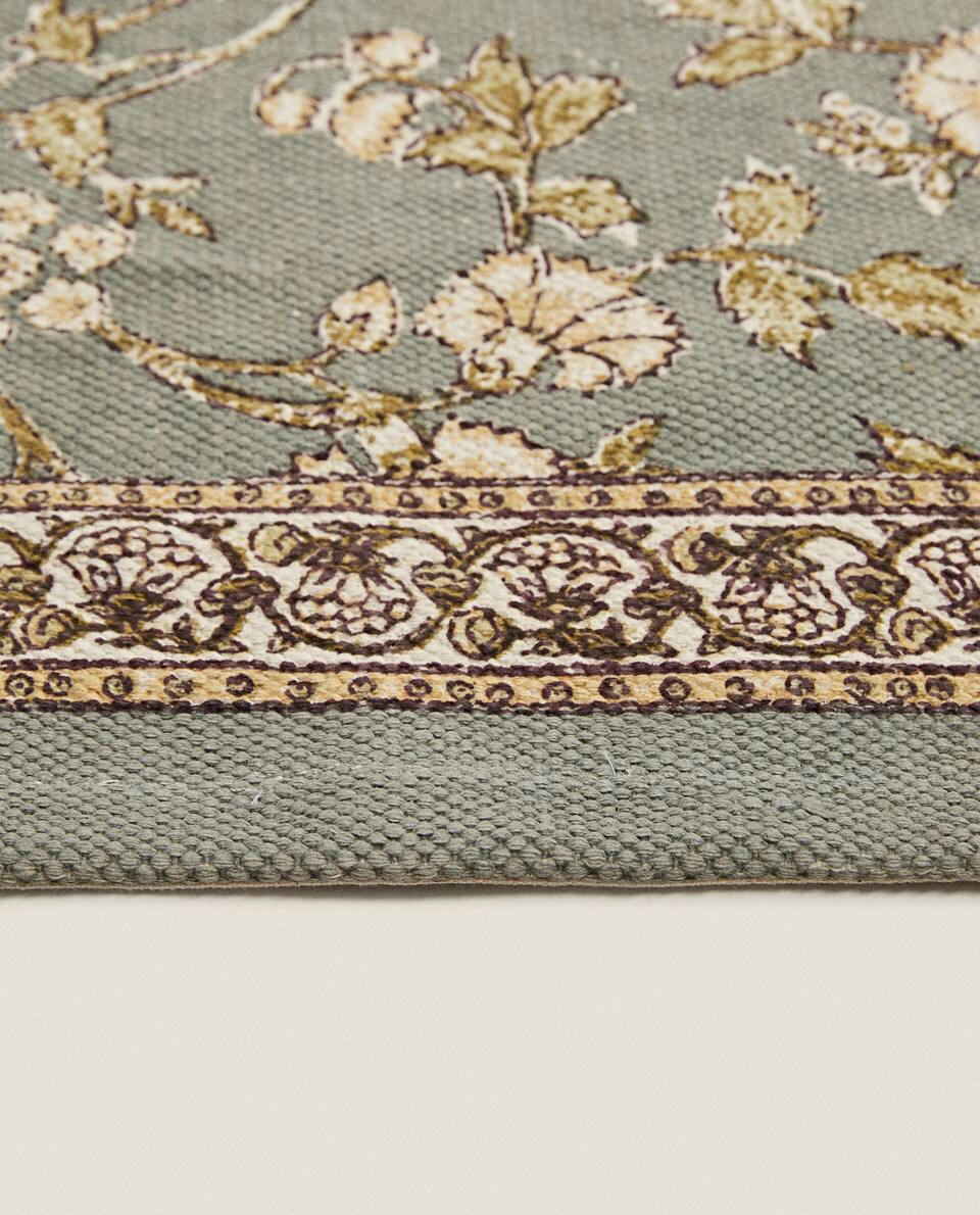 FLORAL PRINT BLOCK RUG