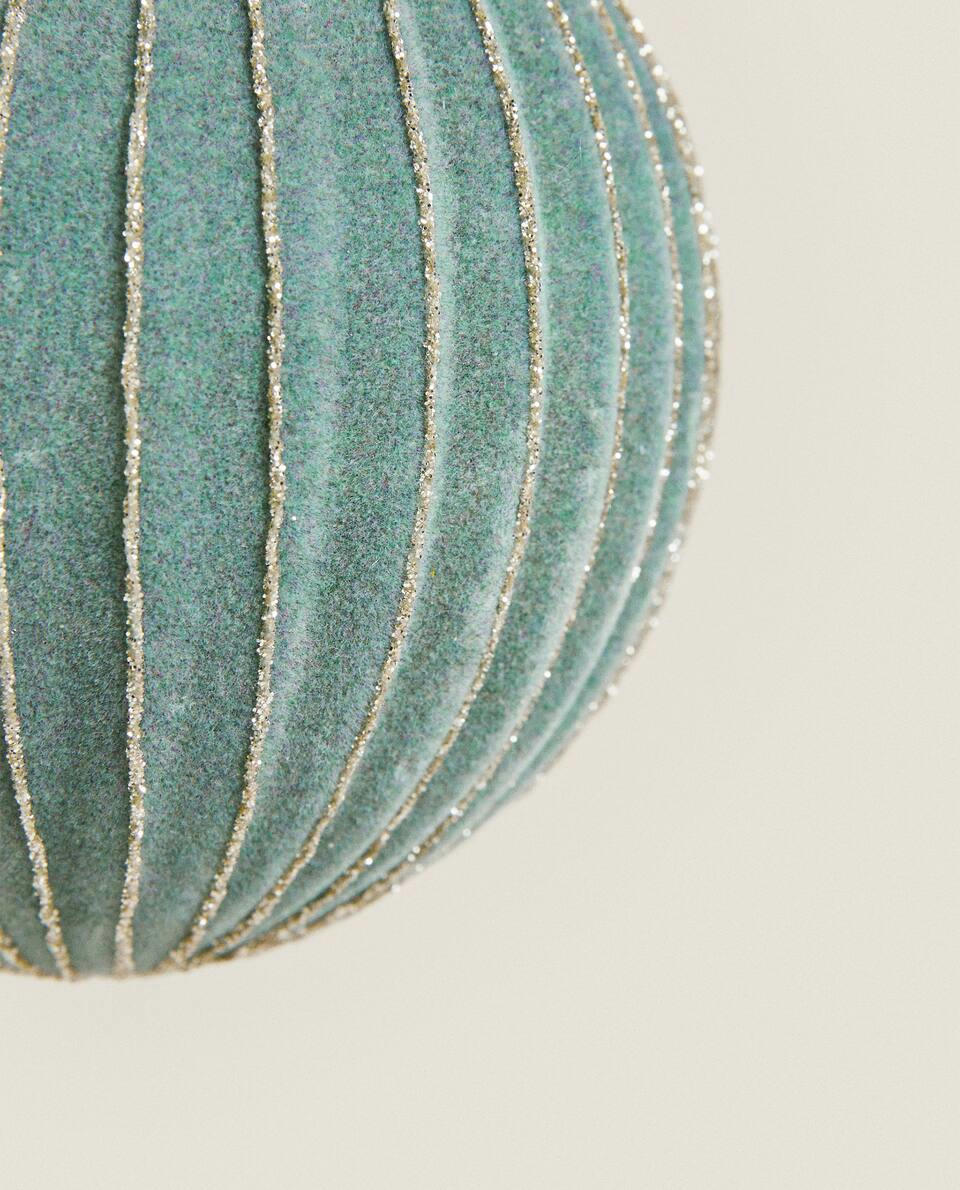 VELVET CHRISTMAS BAUBLE DECORATION WITH STRIPES