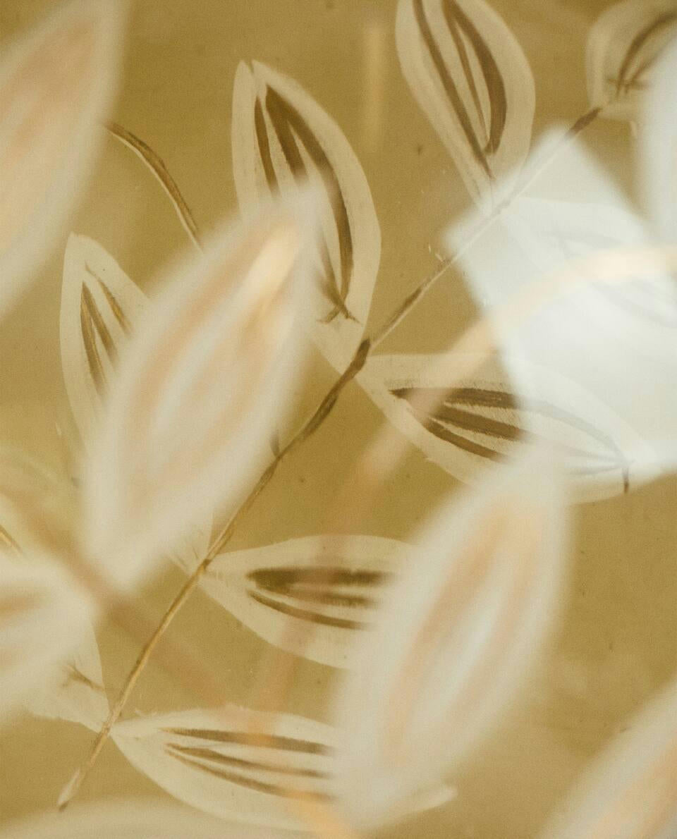 CHRISTMAS GLASS BAUBLE WITH LEAVES DECORATION